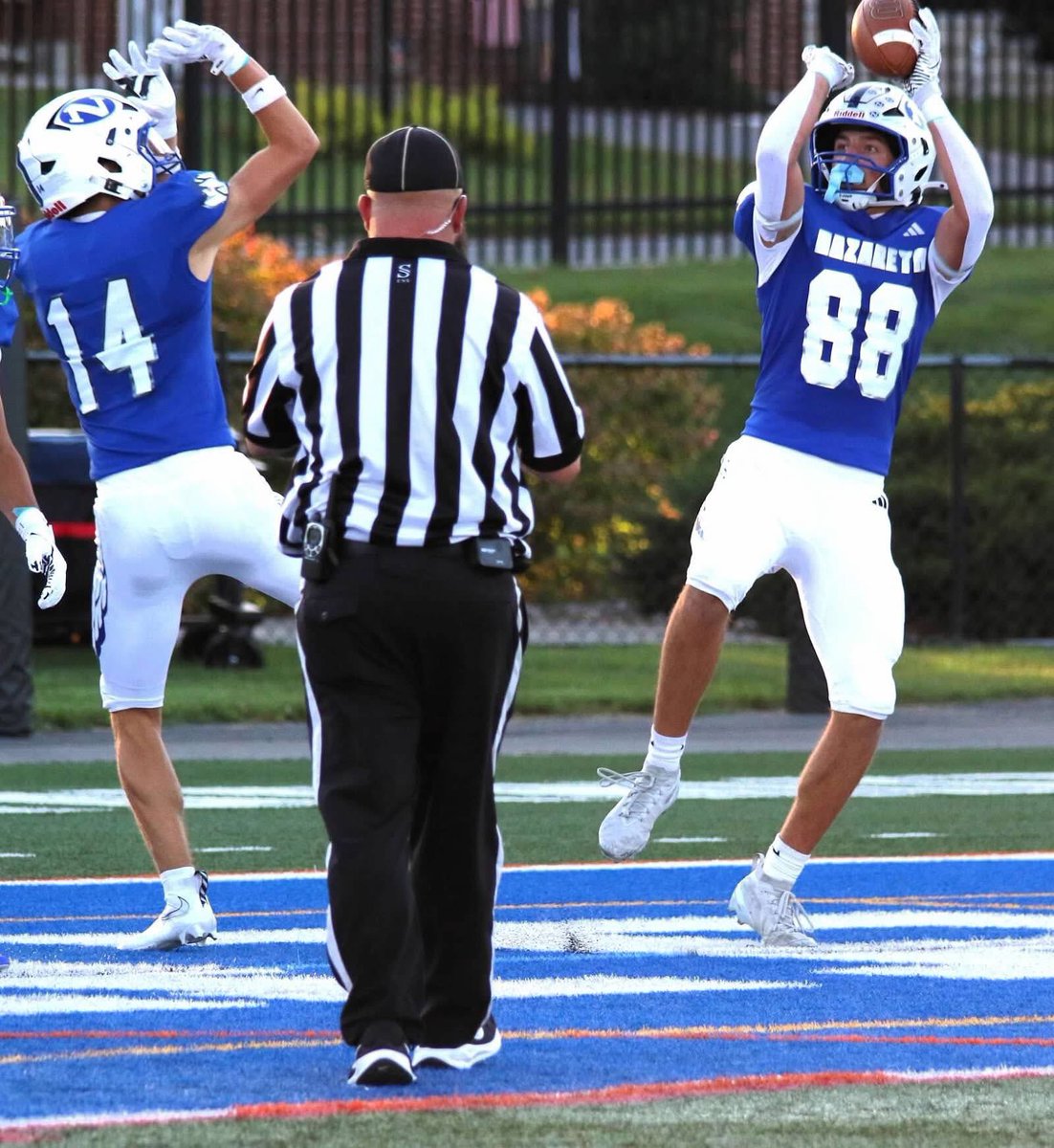 Naz Hoops!!  Both Mason Marinelli and Matt Leluga scored last night. Love the fade away celebration  Great win!!!
💙🦅💙