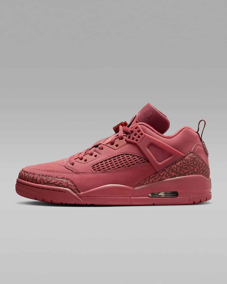 JustFreshKicks tweet media