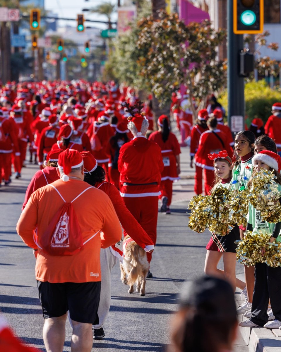 Join thousands of Santas at the #LVSantaRun

The Las Vegas Great Santa Run is a party where you can walk, run, or roll a 5k or 1-mile route.

Registration includes a Santa suit, medal, a swag bag &amp; supports people w/ disabilities.

🎅 Register at l8r.it/ZdLu