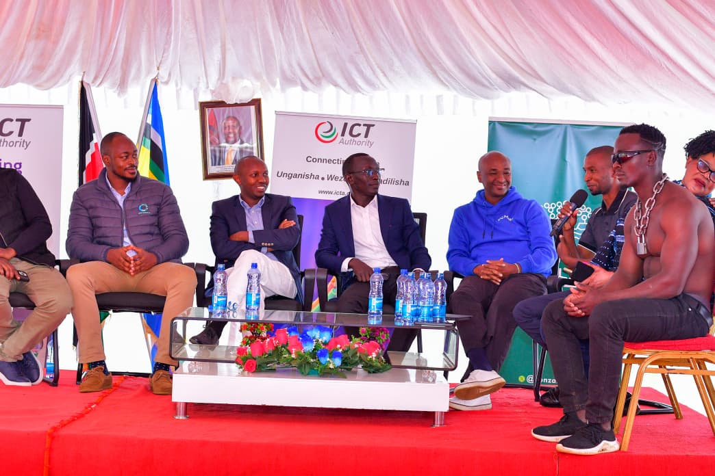 ICTAuthorityKE's tweet photo. "Cabinet Secretary Hon. William Kabogo emphasizes digital skills for youth empowerment at Belgut Tech Inst! Hon. Lilly Ng'ok & ICT Authority team, incl CEO Zilpher Owiti, #ICTAuthorityKE #DigitalSuperHighway" https://t.co/QEEVe3JIcn