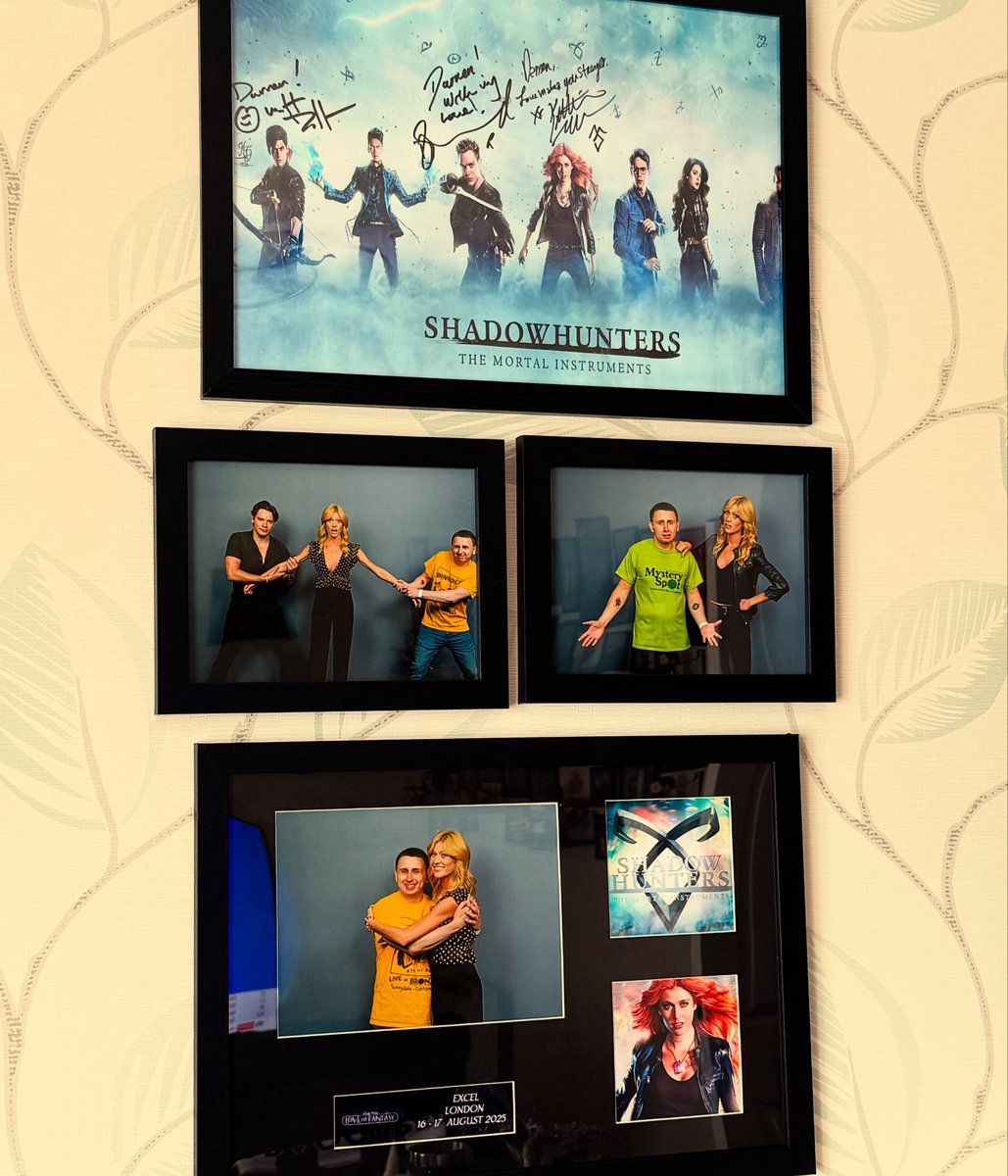 DarrenJPurkins's tweet image. Presenting the #Shadowhunters section! Mad that it’s been a week already! @Kat_McNamara @MatthewDaddario #claryfairchild #jacewayland #aleclightwood