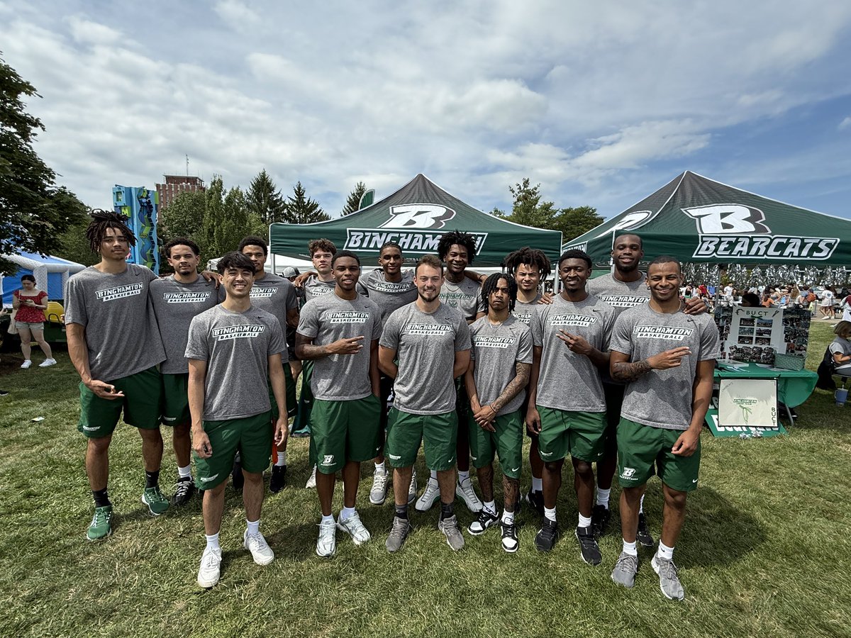 We had a great time meeting students at Binghamton UFest today. Looking forward to seeing everyone at the Event Center for our games this season.

#ONEBinghamton