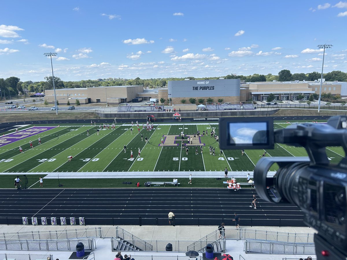 thatjoebrunk's tweet photo. Opening up the football season with the Raffertys Bowl!

🏈 Boyle Co vs Bullitt East
🏈 Bowling Green vs Owensboro Catholic 

Join me for both games, starting with the pregame show at 3:40

💻 https://t.co/qNoyLyGVS9

📺 The FREE Sporting Times app on Roku and Amazon Firestick! https://t.co/aUoyWEFT3H