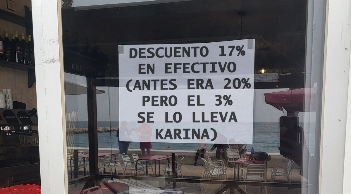 Perdón pero a partir de ahora a todos los descuentos le restaremos el 3% que se lleva la Kari🤭😂😂😂😂
