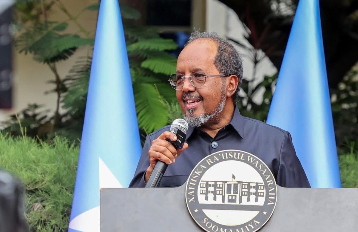 8 Bilood ba mudo xileedkiisa ka dhiman mucaradkii cawo labo garab bu u kala qeybiyey oo wu ka dhaxqadeyey

Waqooyi bari state wa gabo gabo dhawan bu kaso farxalanaya  New jubland mar dhaw bu bilawayaa 

Birmadaha siyaasada way u fadhisaa cawo libin siysadeed bu jogaa hadan la is