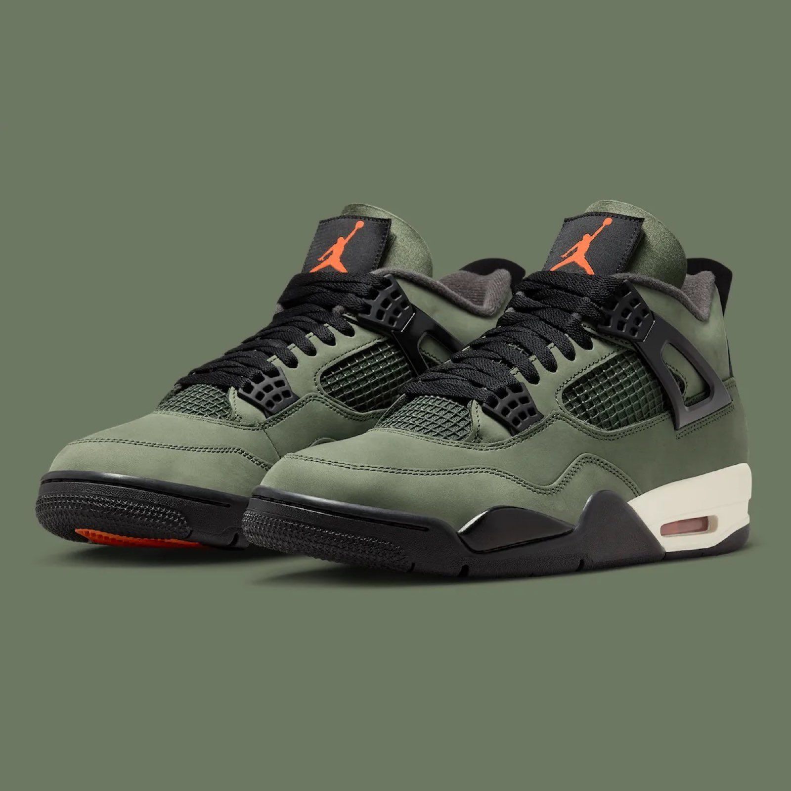 靴 UNDEFEATED Nike Air Jordan 4 Retro 28cm Detailed shots of the Undefeated x Air Jordan 4 Retro