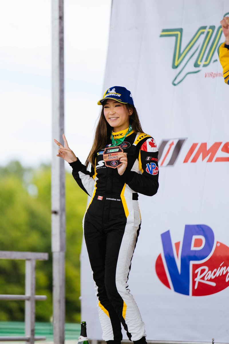 samanthatanracing tweet media