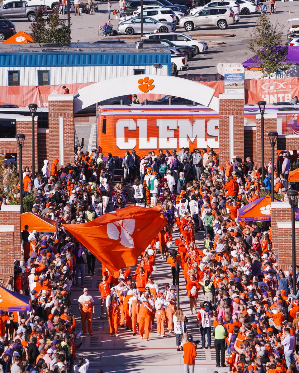 Clemson Athletics (@clemsontigers) on Twitter photo This time next week, we're getting ready for the first Tiger Walk of the season 🐅 👏 This time next week, we're getting ready for the first Tiger Walk of the season 🐅 👏