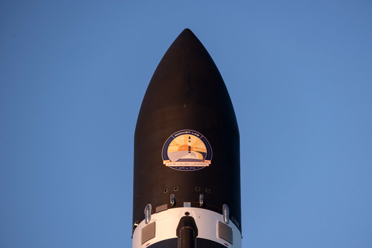 RocketLab's tweet image. 🚀 Life’s too short to not live, laugh, and launch rockets. T-2 hours to lift-off for Electron’s 70th mission.

⏰ 10:42 a.m. NZT
⏰ 22:42 UTC
⏰ 6:42 p.m. EDT
⏰ 3:42 p.m. PDT

Our live webcast will begin at T-20 minutes to lift-off: rocketlabcorp.com/live-stream