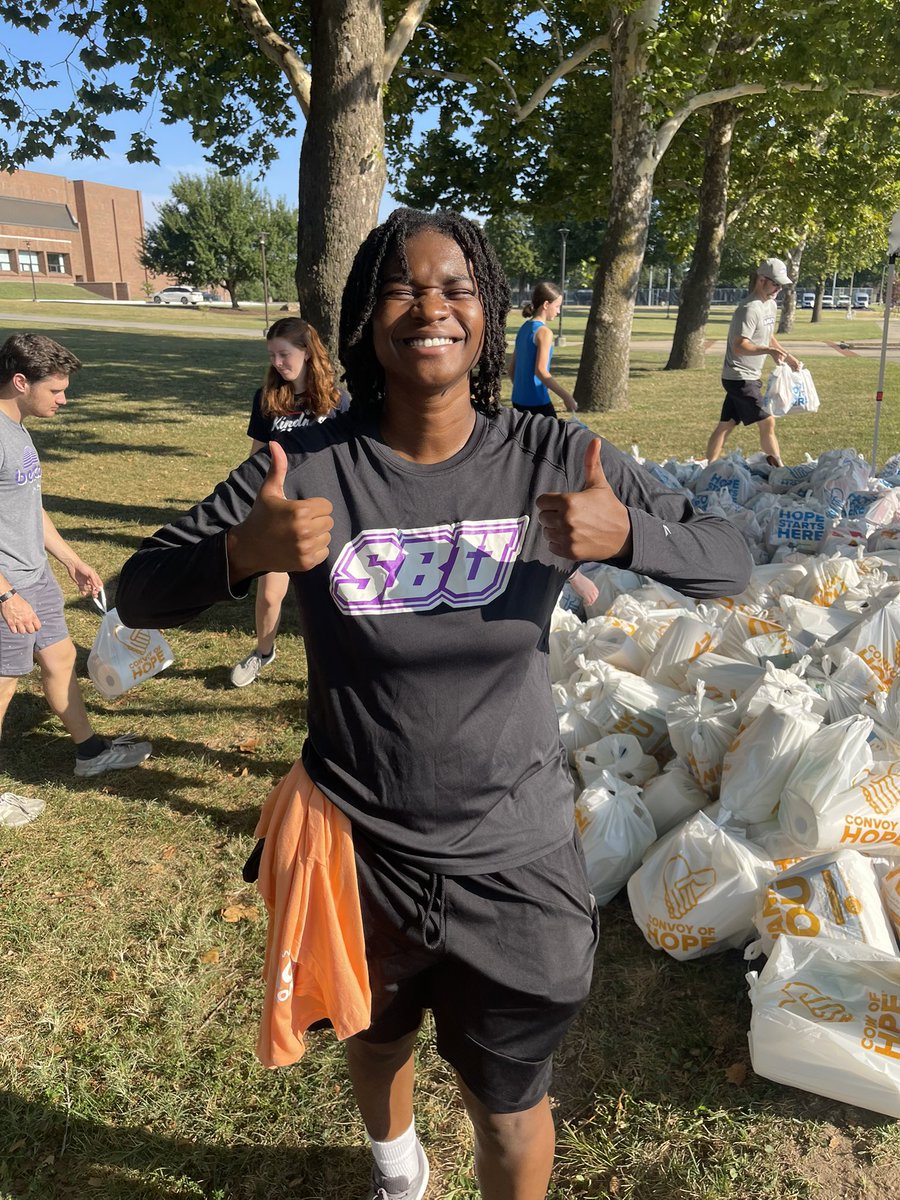 bearcats_WBB's tweet photo. Grateful for the chance to serve with Convoy of Hope 💜 Thank you for letting SBU Women’s Basketball be part of the mission! 🏀🙌

“Serve one another humbly in love.” — Galatians 5:13 https://t.co/FQV91JYdga