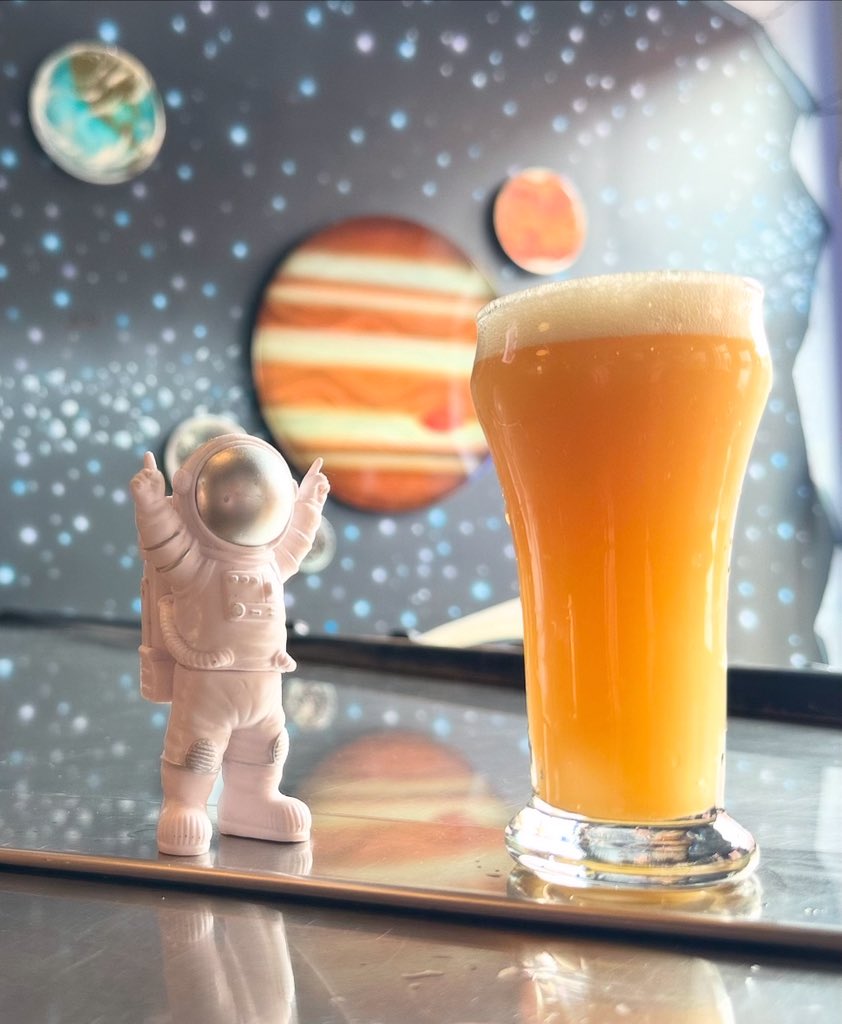 Now on Tap: Protoplanet Hazy IPA! A soft, pillowy malt base compliments an absolutely astronomical addition of Amarillo, El Dorado and Idaho 7 hops. Citrusy/Juicy/Tropical goodness 👽

#nowontap #ontap #hazy #ipa #hops #craftbeer #planetarybrewing #greenwood #indiana