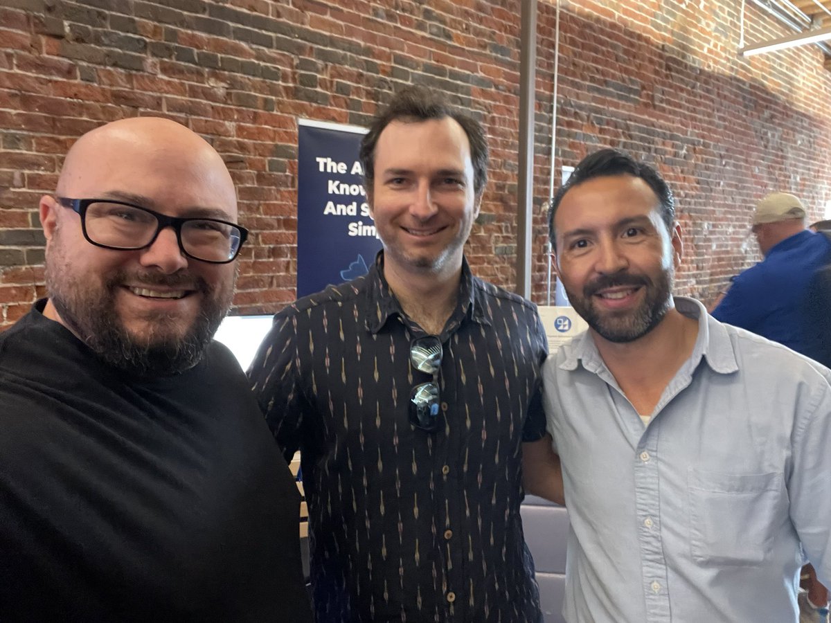 RWAs unite <a href="/onchainsf/">Onchain Summit San Francisco</a>.

<a href="/notdroll/">droll</a> <a href="/Miganlizr/">Miguel Lizárraga</a> and myself. 

notdroll and I have worked together for like 5 years with @cougardao and finally met.