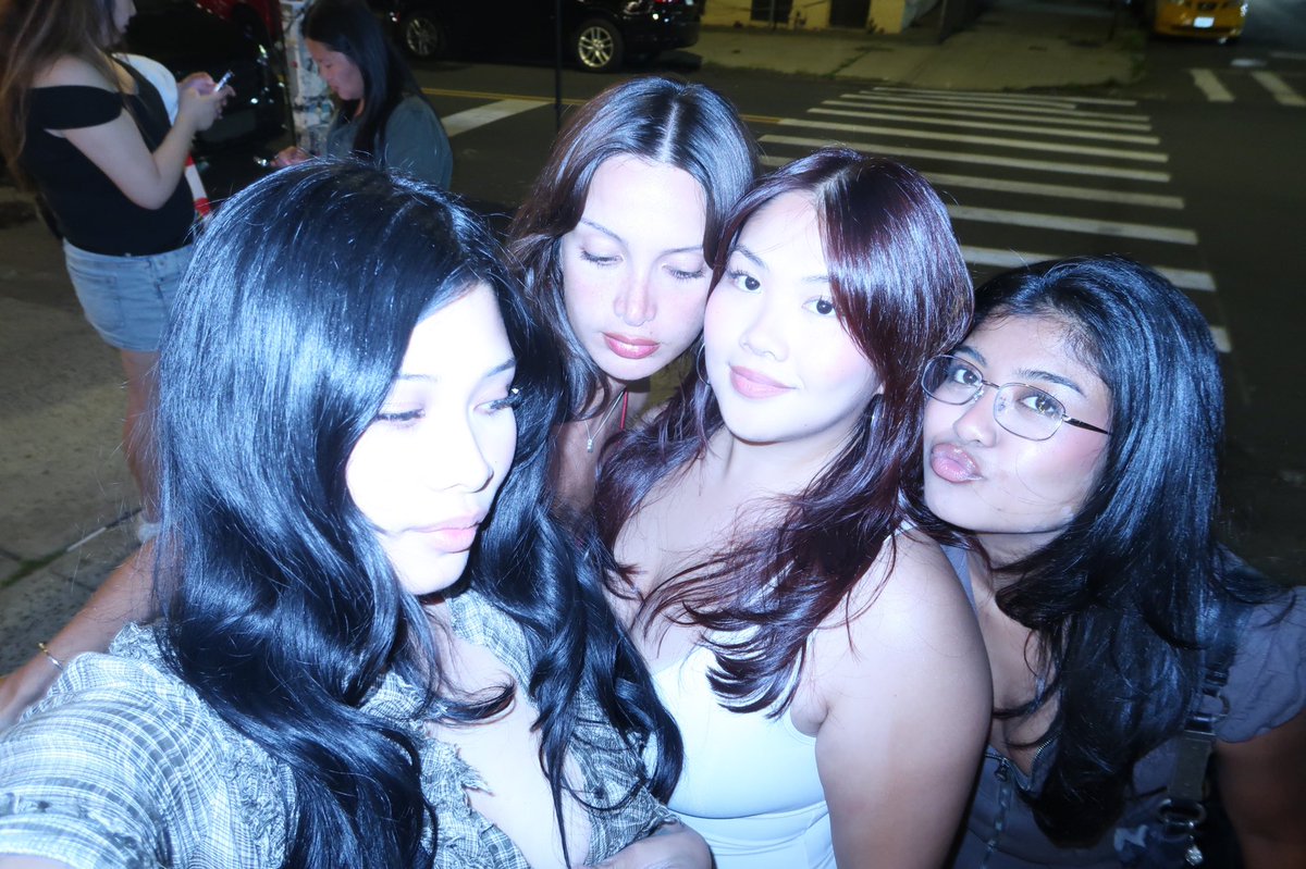 s (@1998simp) on Twitter photo 