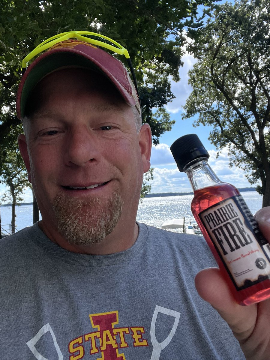 Batch40oz's tweet photo. Celebrating a Cyclone Victory #HappyHourStyle w/ Prairie Fire & the Family from @westobeer cheers to @IowaEverywhere & @cyclonefanatic for the awesome lead up to the season, now to finish the night w/ Pork Tornadoes ๐ช๏ธ per @koshiz https://t.co/qoBtrPy9Pv