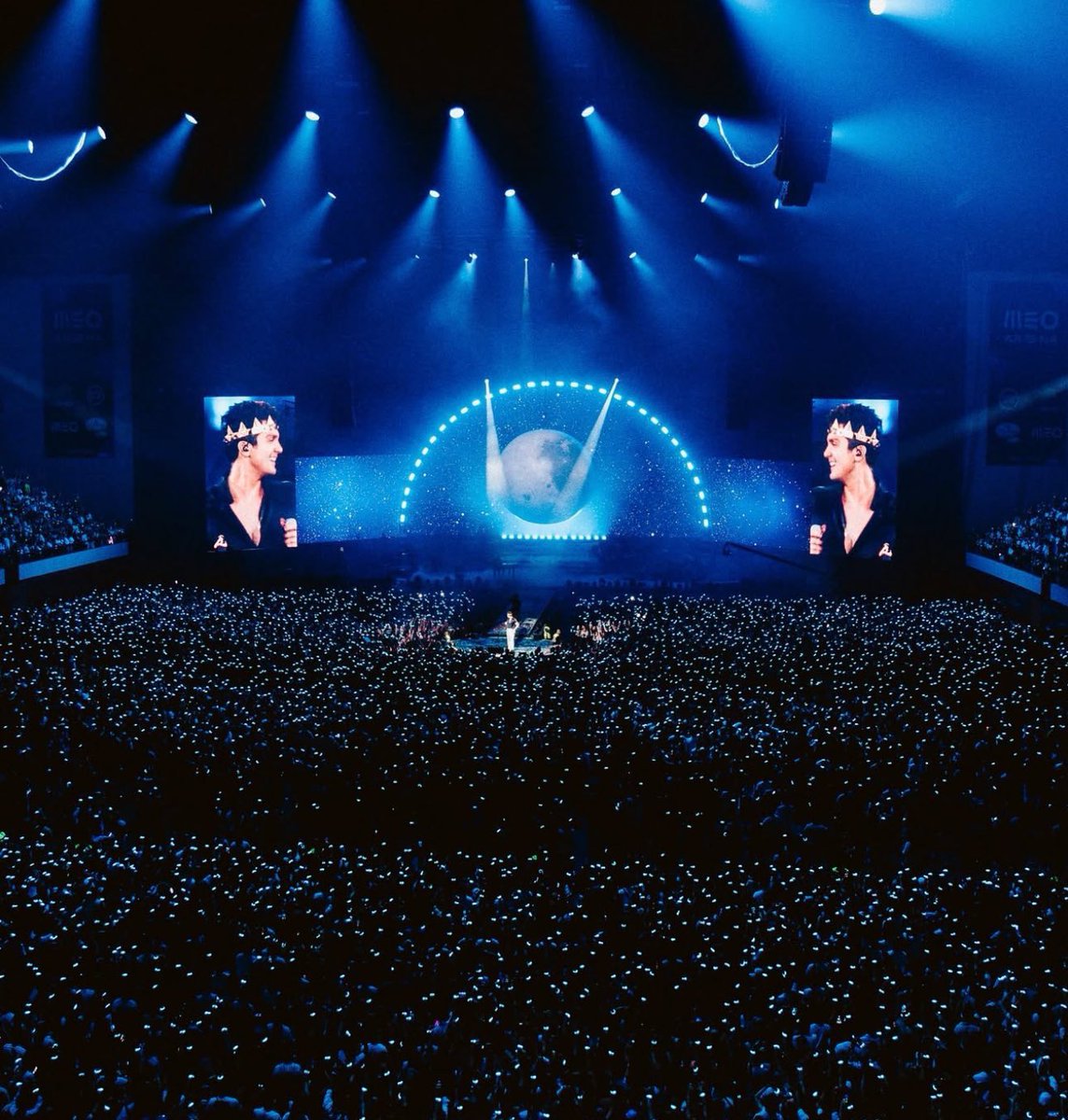 ju (@eujulianaa_) on Twitter photo Não conheço UMA pessoa que tenha ido a um show e não tenha saído impactado com a estrutura e com o verdadeiro show que ele entrega.
Não tem como, é o maior que temos! <a href="/luansantana/">Luan Santana</a> Não conheço UMA pessoa que tenha ido a um show e não tenha saído impactado com a estrutura e com o verdadeiro show que ele entrega.
Não tem como, é o maior que temos! <a href="/luansantana/">Luan Santana</a>
