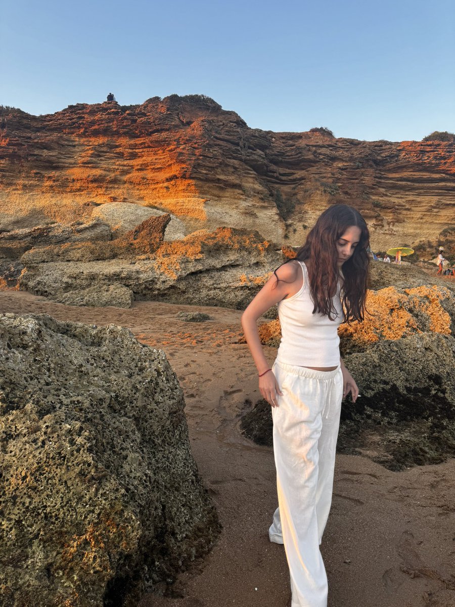 Eliaa_sufu's tweet image. El sur y tu✨