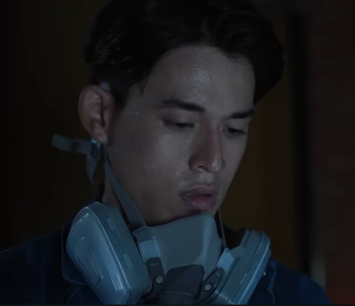 tower_of_chaos's tweet photo. Ah, the aesthetics of this man! Gawin really won at the genetic lottery.
And look: at least Gawin's characters know how to use social media. 🤣😍😆
I hope Dan and Yok will meet in this episode. I don't have time to watch EP3 tonight. 😭
#NotMeSeriesEP2
#GawinCaskey https://t.co/WrLpOFeUbQ