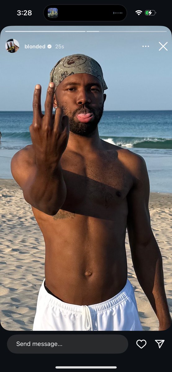 s000nder's tweet photo. NEW FRANK OCEAN MEDIA😭😭😭😭😭😭ONG https://t.co/d5SpEGSMjX