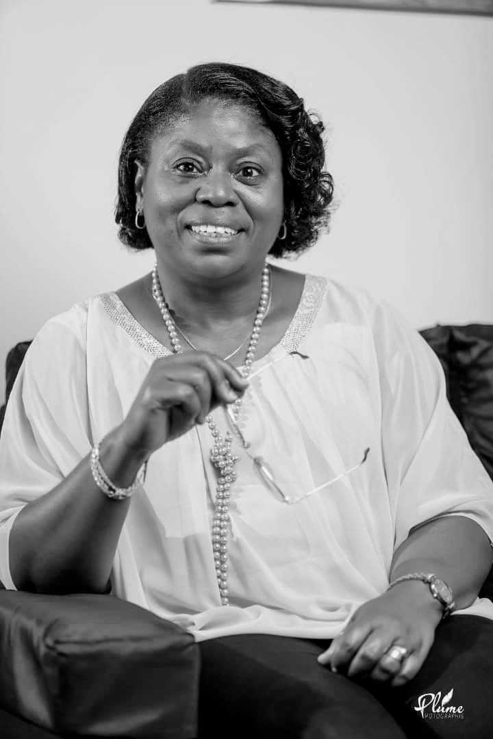 « Ne coupe pas les ficelles quand tu pourrais défaire les nœuds. »

Ce proverbe indien nous enseigne l’art de la #patience et de la préservation. 

Une ficelle nouée peut sembler inutile, encombrée, presque condamnée. 
Pourtant, avec de la douceur et de la persévérance, les nœuds