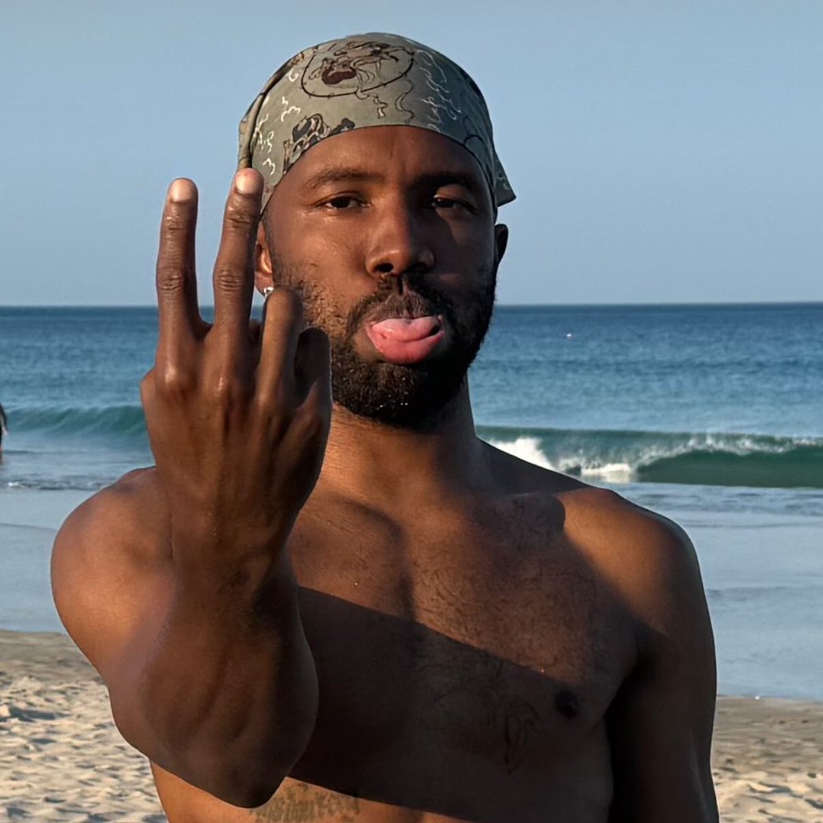 Rap's tweet photo. Frank Ocean just posted 2 new photos on his Instagram🤯 https://t.co/34g0nZD5NZ