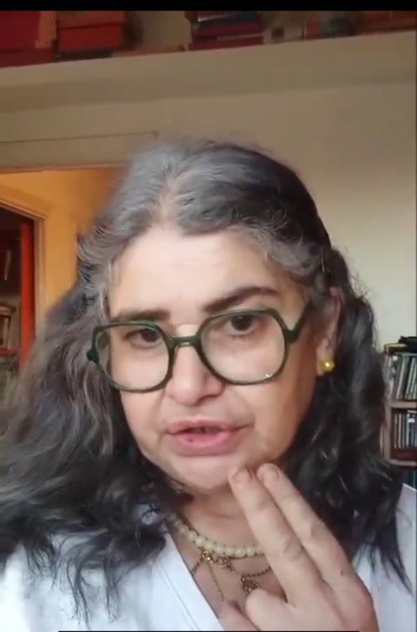 <a href="/maestro_joao/">Benita Castejon</a> Como tenga los bajos como las uñas.