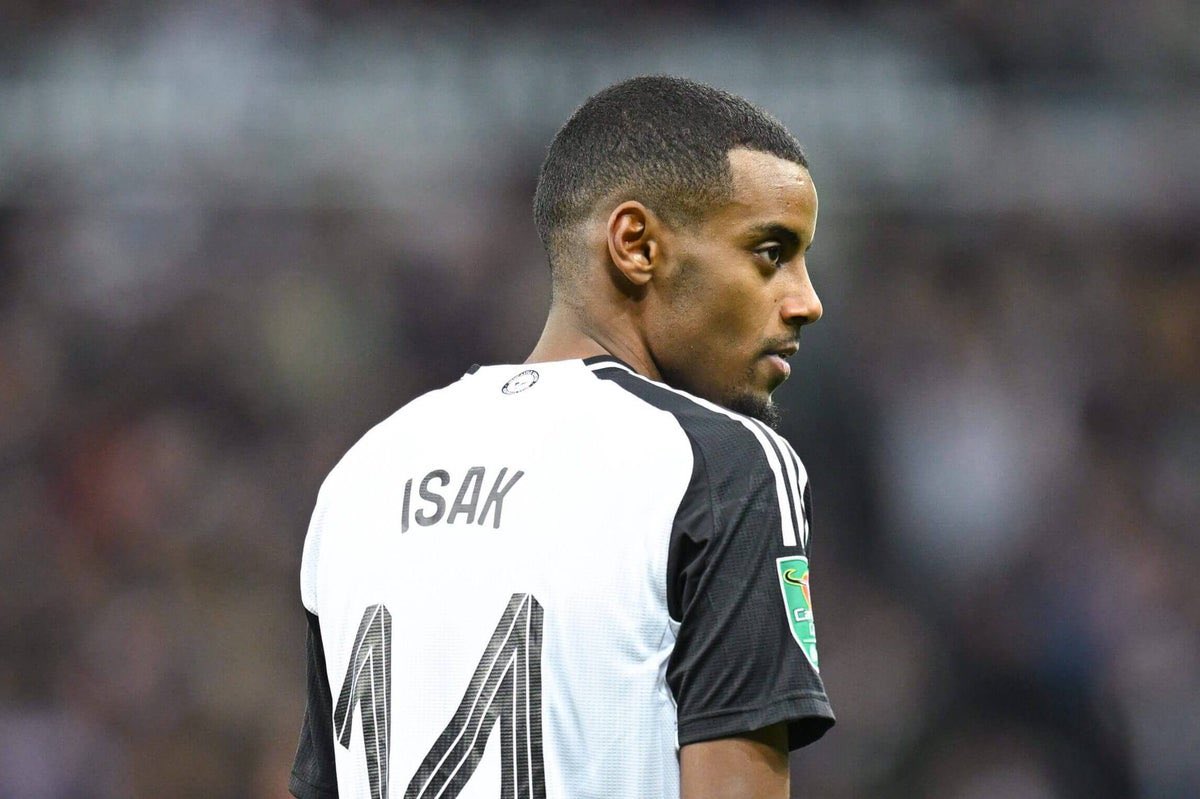 BREAKING 💣🚨

Being told tonight Alexander Isak WILL JOIN Liverpool this transfer window. Alexander Isak will be a Liverpool player.