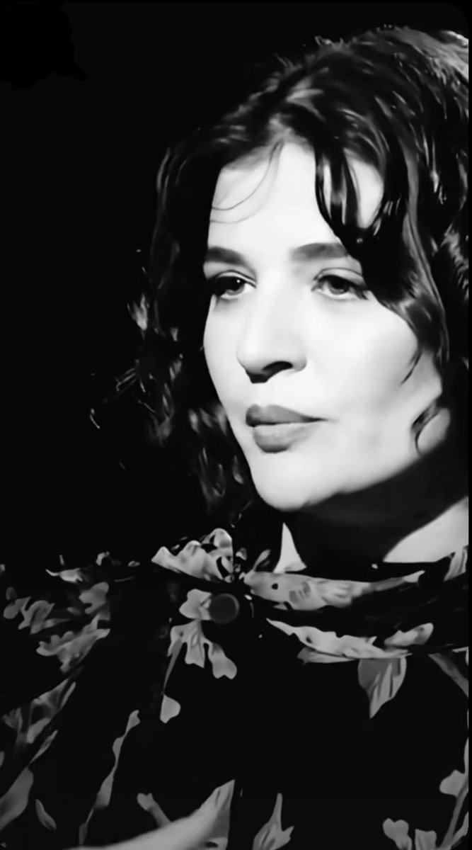 .
______-/🖤

"Sevgimi herkese dağıt"diyorsun. Hiç kimseye dağıtamam! Gözlerinden vazgeçilmez ömrüm..

_________________-// 🤍🖤

 Ahmed Arif