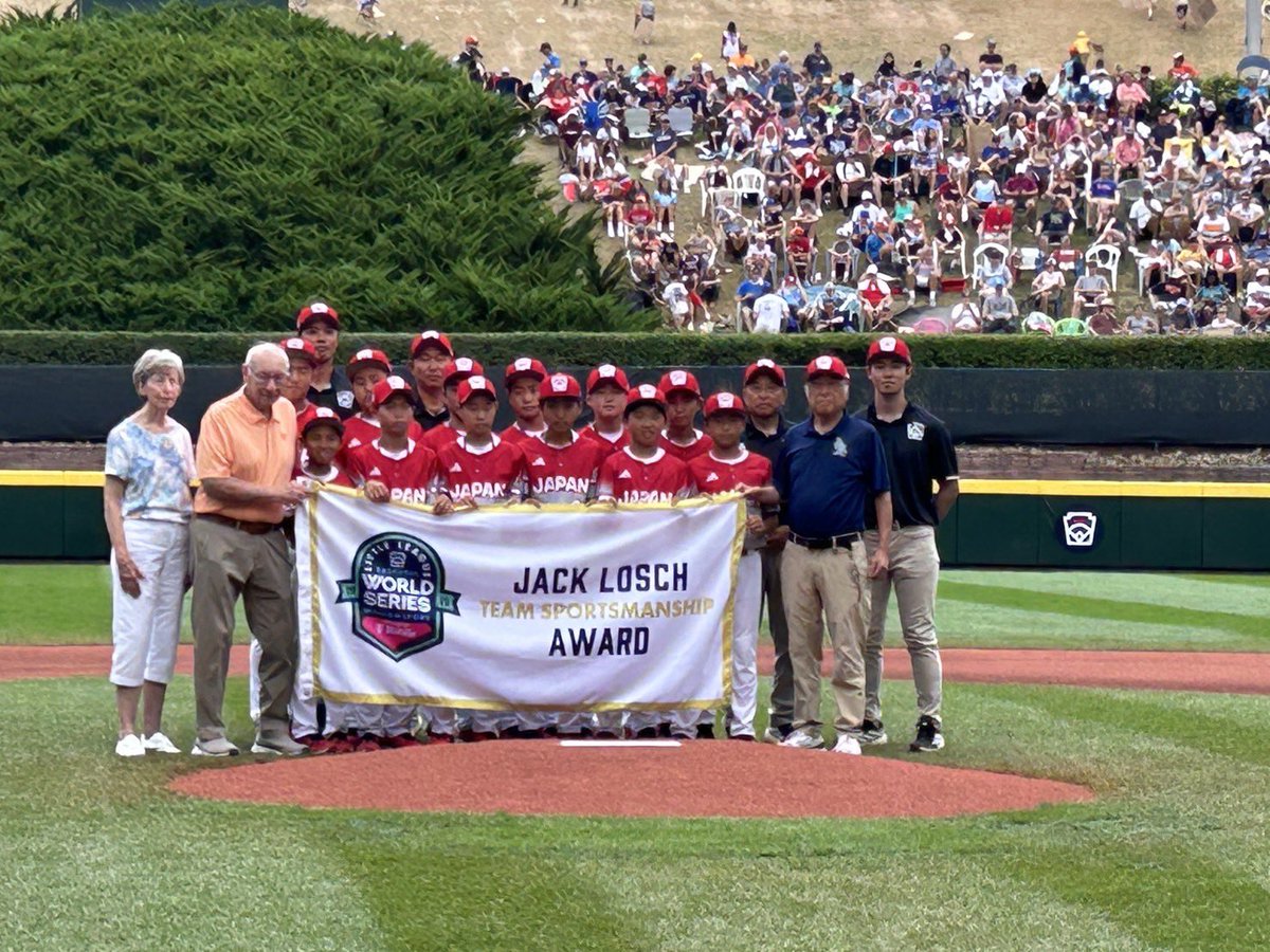 リトルリーグ　ワールドシリーズ（野球メジャー部門）に日本代表として出場していた城東リーグ（東京連盟）が、大会を通じてスポーツマンシップにあふれたチームに贈られるジャック・レッシュ賞を受賞した。#リトルリーグ #少年野球 #日本代表