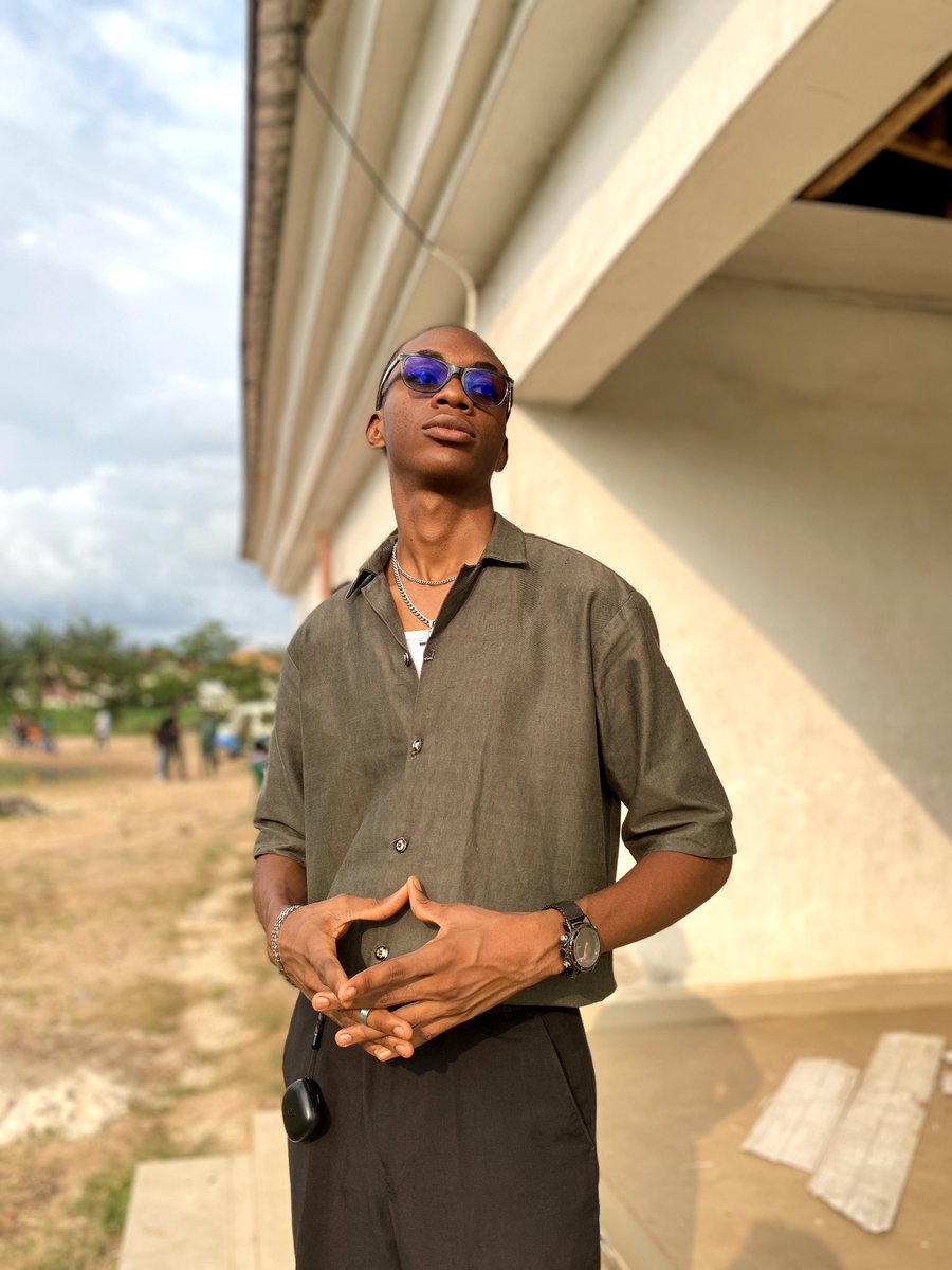 spydaexe's tweet photo. The Hiatus is finally over, Spydanwa is back on X!(nobody asked).
Went for the TechNexus Event at Owerri today and realized that i really need to be more active on my various SM handles. Also, starting a brand with my best Mates, I modeled some samples today; lovely feedback🤓. https://t.co/yZlsZ2jtn7