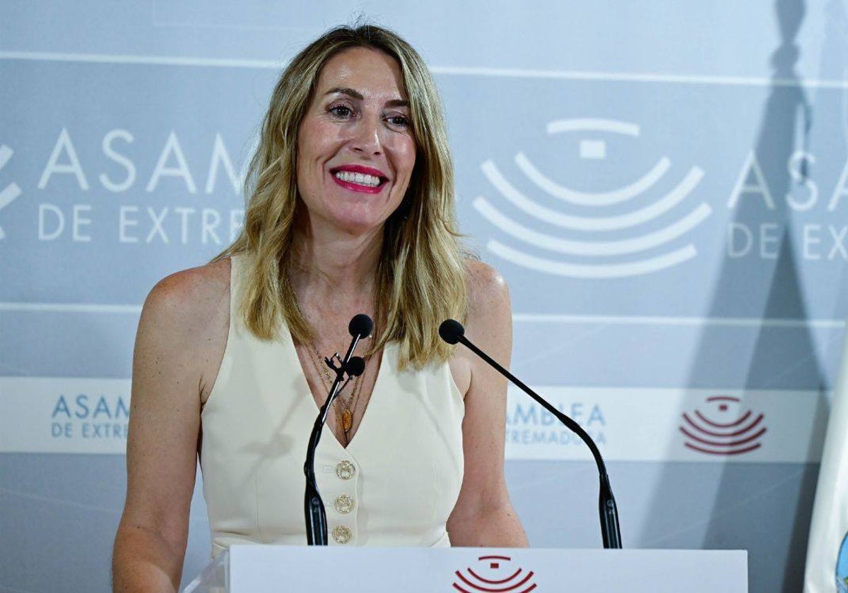 La Presidenta de Extremadura Maria Guardiola (PP) destina 82.000€ a protección y defensa contra incendios y 489.000 a la Tauromaquia..
Pero la culpa es de Sánchez..

#XplicaQuemados