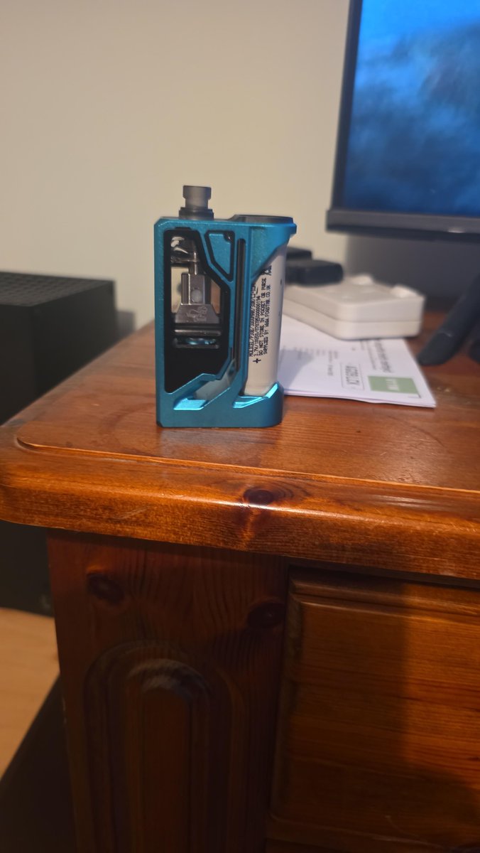 Vapes heaven tweet media