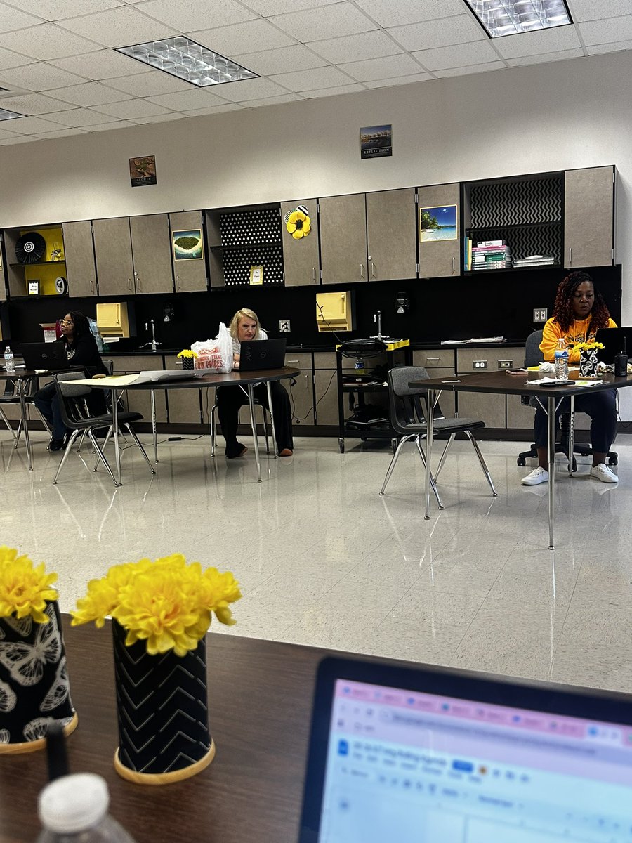 Raeven Bostic tweet media