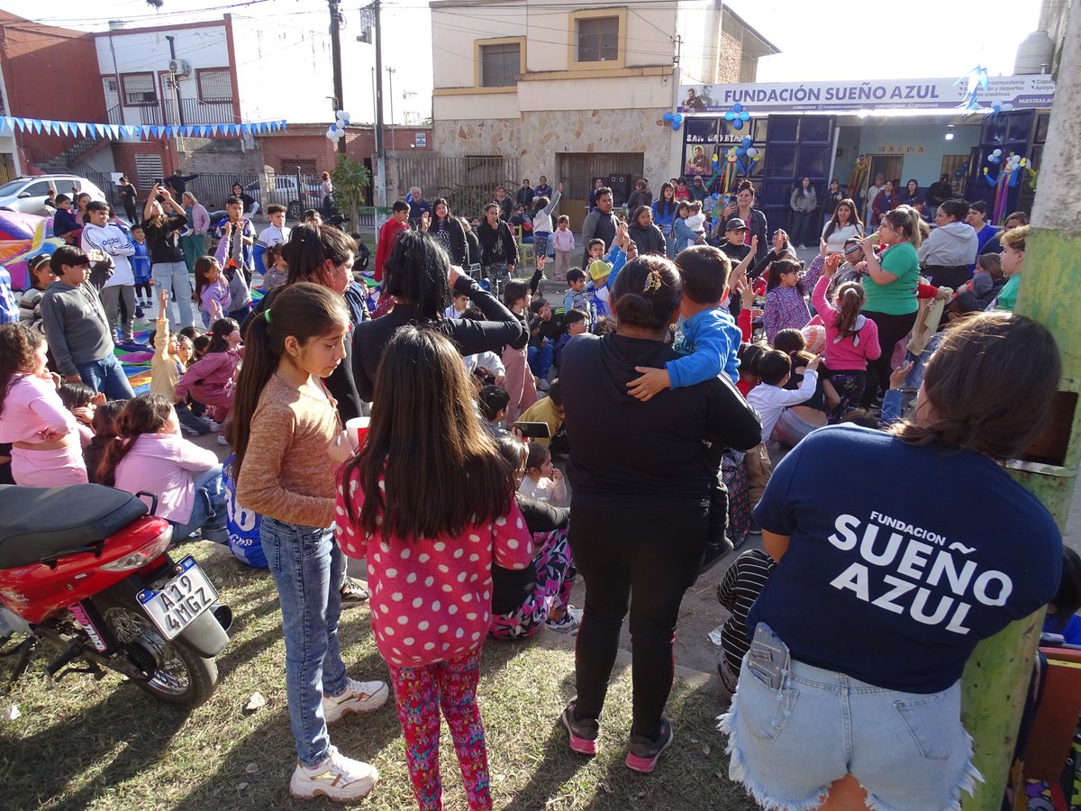 Con gran alegría compartí el festejo por el primer aniversario de la "Fundación Sueño Azul" e inauguración oficial de su Casa Sede. Además celebramos junto a los niños y niñas su mes.