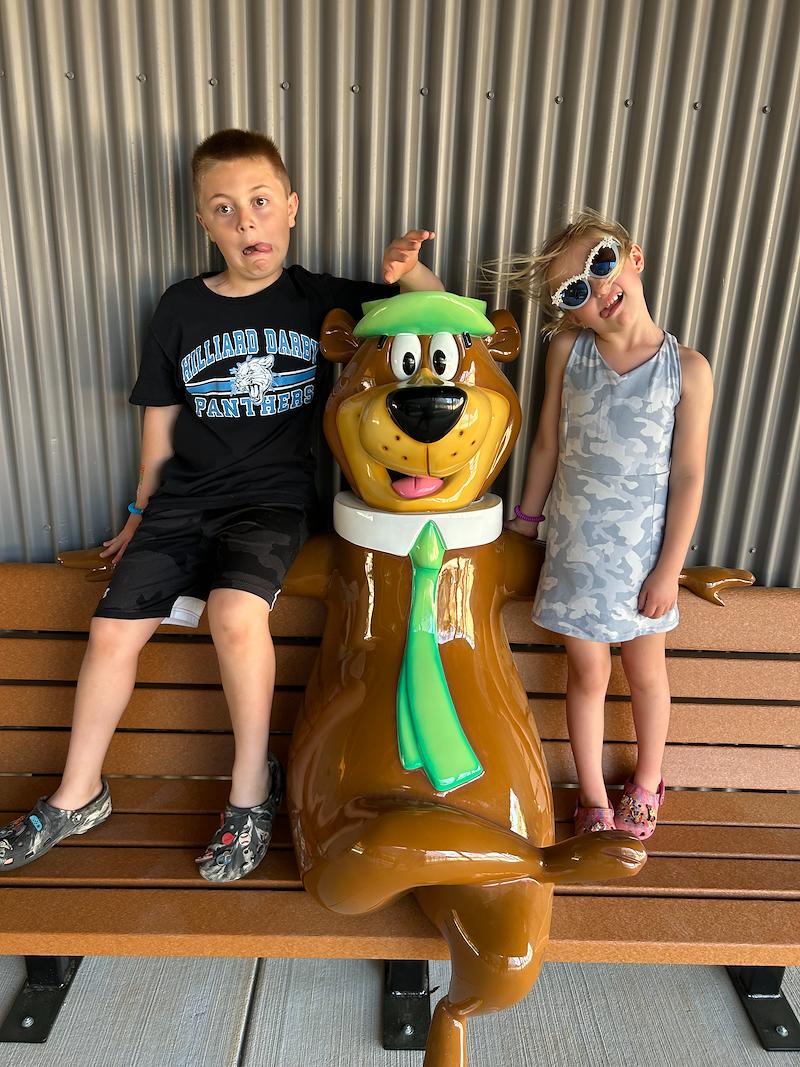 RobynInTheKnow's tweet image. I’m a finalist in Watts Bar Lake Jellystone Park™’s Story Contest. Help me rally votes: flip.to/r/hyqij