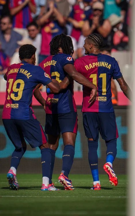 Real Barcelona fan would not pass without liking ❤💙