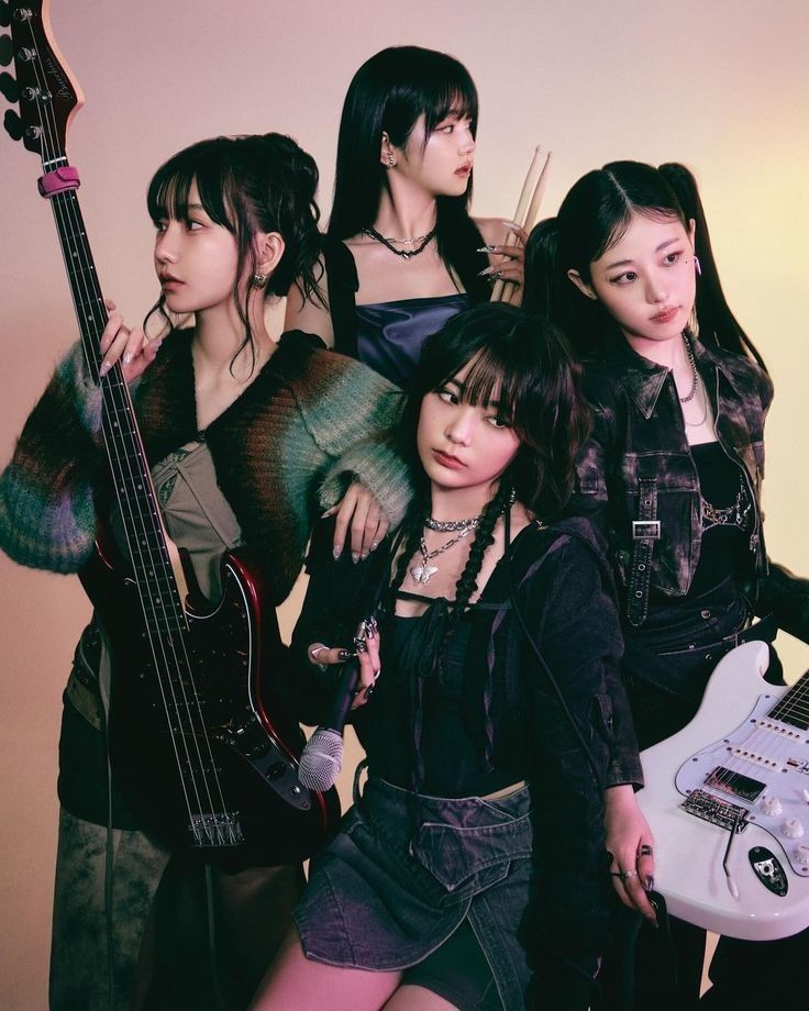 .<a href="/ILLIT_official/">ILLIT official</a> ties QWER as the 5th generation girl groups with the most songs reaching 1 million unique listeners on MelOn. (4 each)

#ILLIT #아일릿