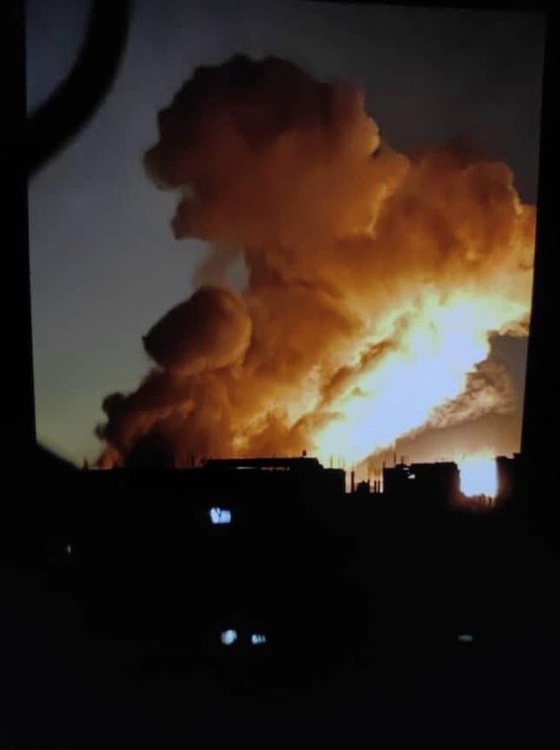 ليلة من الجحيم في غزة

لعن الله الاحتلال، حسبنا الله ونعم الوكيل.