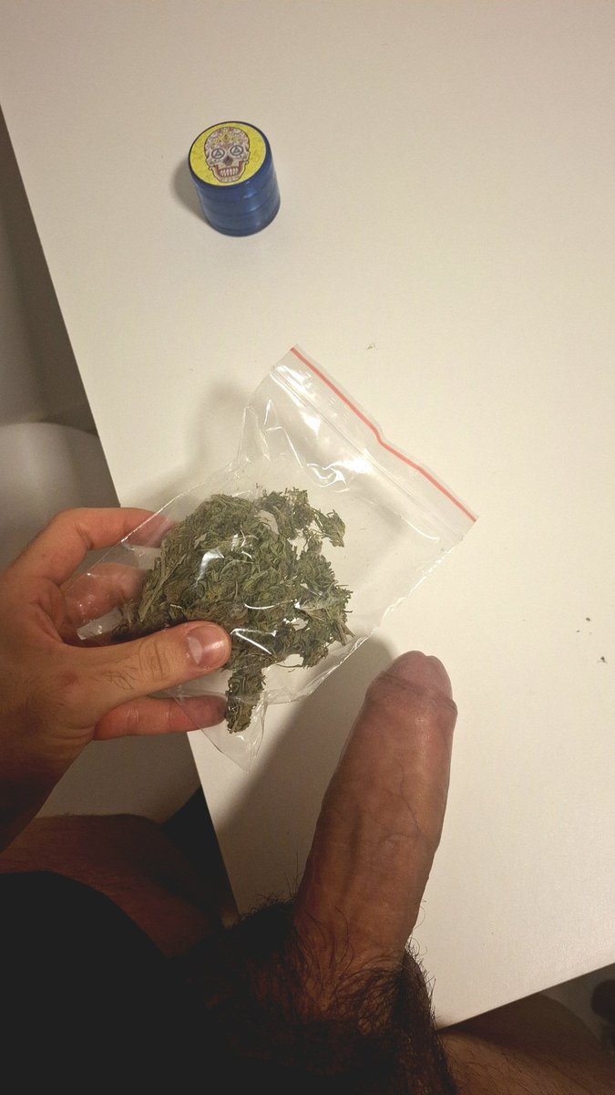 onlynotfran's tweet photo. Quien para? 🍷💐🍆 https://t.co/mdhp02BSun