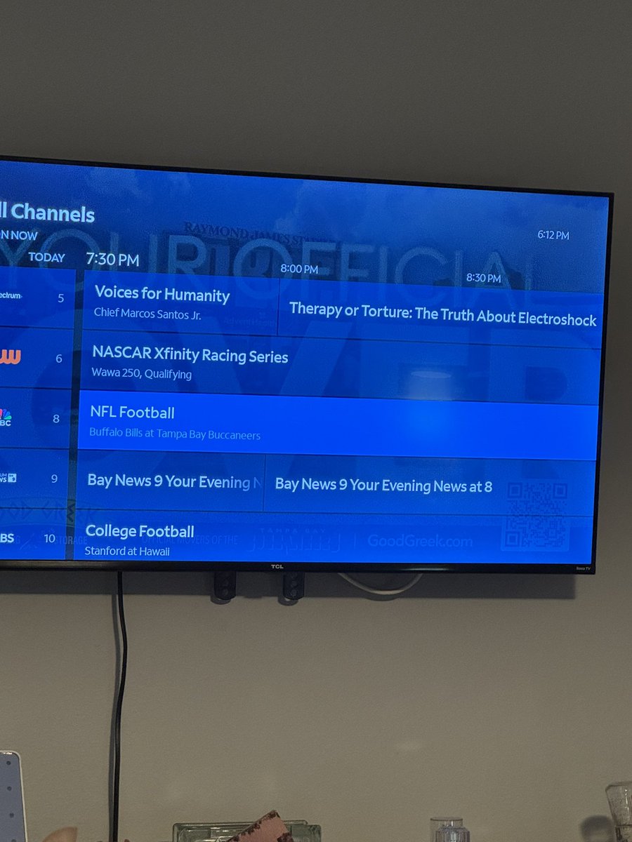 RacingMomjourn's tweet photo. Anyone know how I can watch the race tonight in Tampa Bay? The bucs game is on 🤬NBC acroding to my guide. @jeff_gluck @NASCAR https://t.co/0r0Lwq2Laa