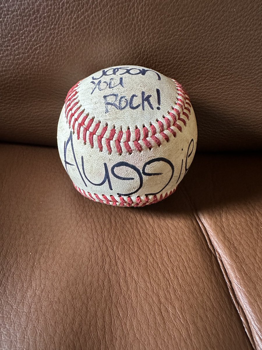 MlbFan98's tweet photo. Thank you so much for my autographed ball Auggie!!  I had fun seeing you at the ⁦@GreenJackets⁩ game yesterday!!  🙌🏻🙌🏻 https://t.co/LNuaeKrwhM