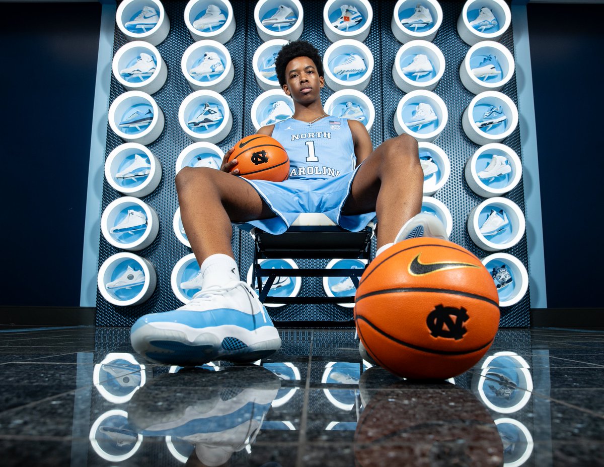 ant_thompson26's tweet image. 🐏?¿
#notcommitted