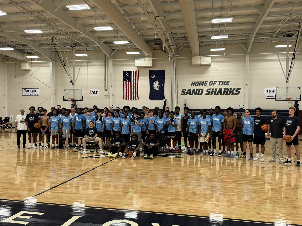 Jy1athlete's tweet image. Blessed to have been invited to @USCBMBB Basketball Elite Camp. It was such a great opportunity to learn and build relationships with the staff and other great players.
@Greermbb_ @coachdawkins93 @Starsupstatembb
