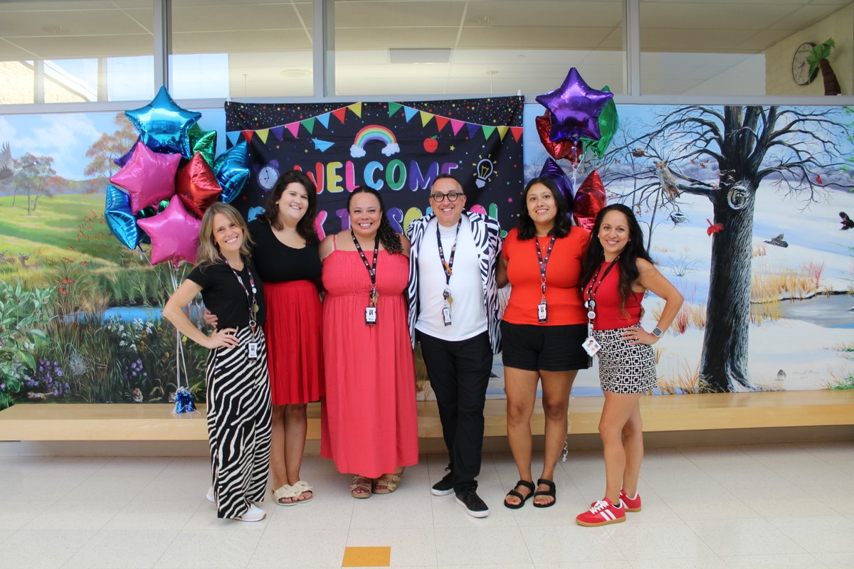 Best Team Ever! <a href="/barrington220/">Barrington 220</a> <a href="/BarringtonELC/">Early Learning Center</a> #BReal 🦓❤️✏️