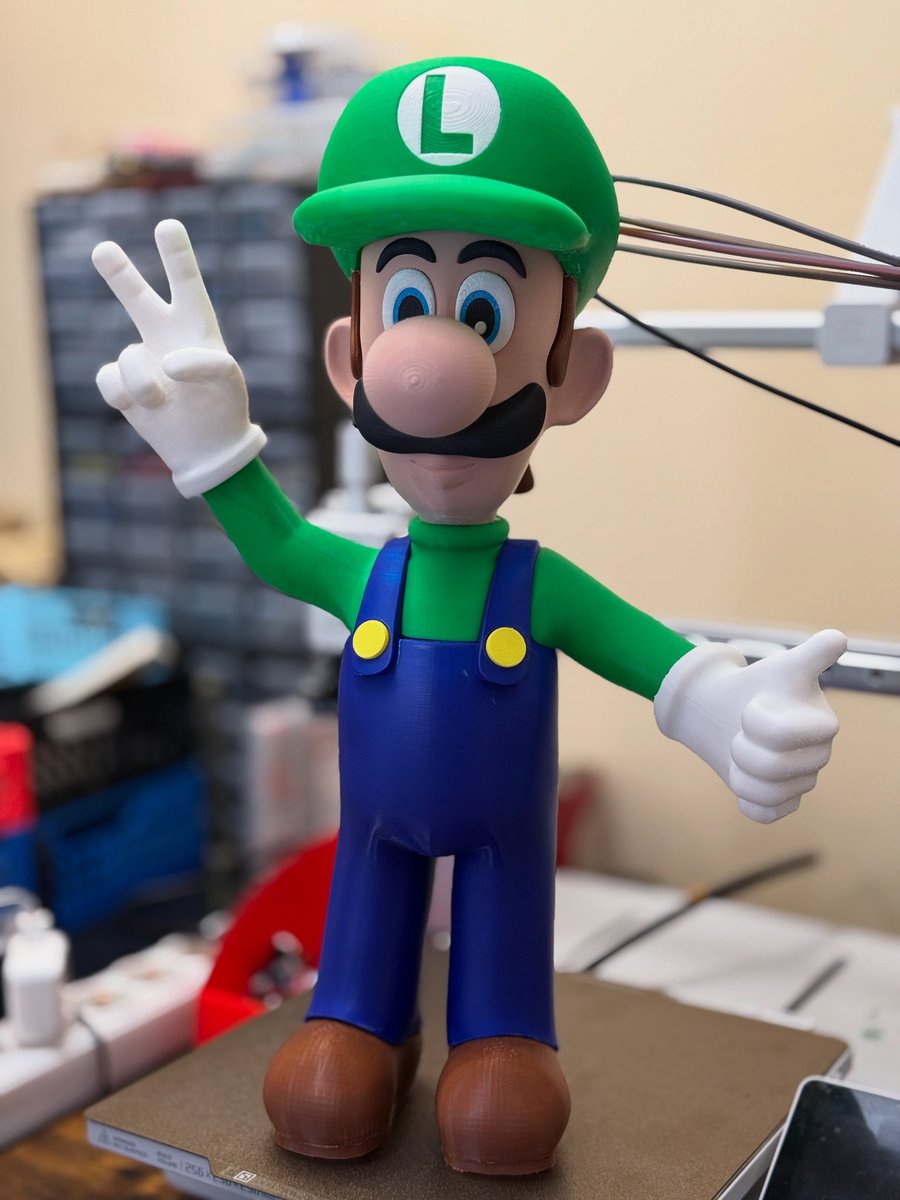 jlclijarcio's tweet photo. Vamos con algo que se ha estado “fabricando” durante el verano, las figuras en 3d, venidas directamente desde MakerWorld de @BambulabGlobal #3dprinting https://t.co/FEQU4NzOyA