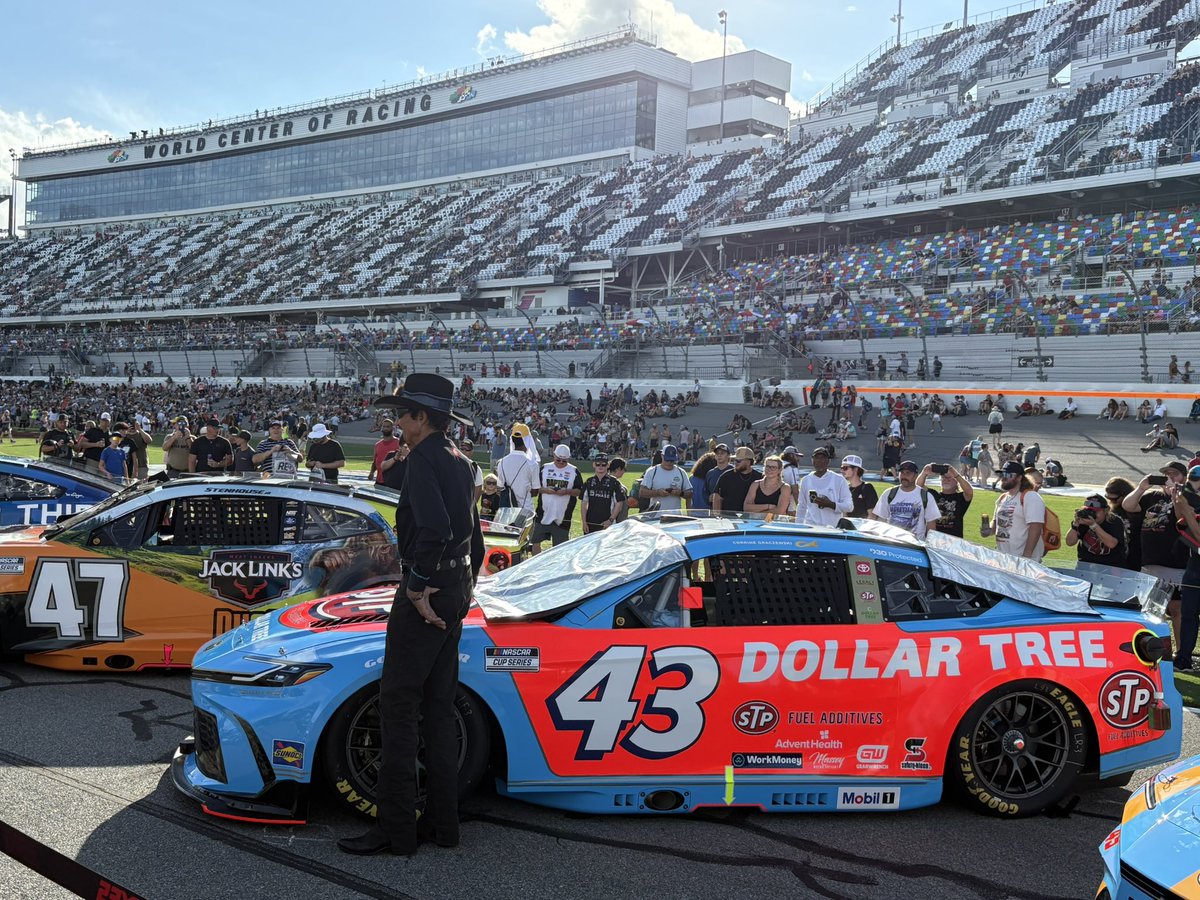 Andrew Gorton WTOC (@andrewgortonwx) on Twitter photo Richard Petty went to the grid to check out his iconic paint scheme on the <a href="/Erik_Jones/">Erik Jones</a> machine #CokeZeroSugar400 Richard Petty went to the grid to check out his iconic paint scheme on the <a href="/Erik_Jones/">Erik Jones</a> machine #CokeZeroSugar400