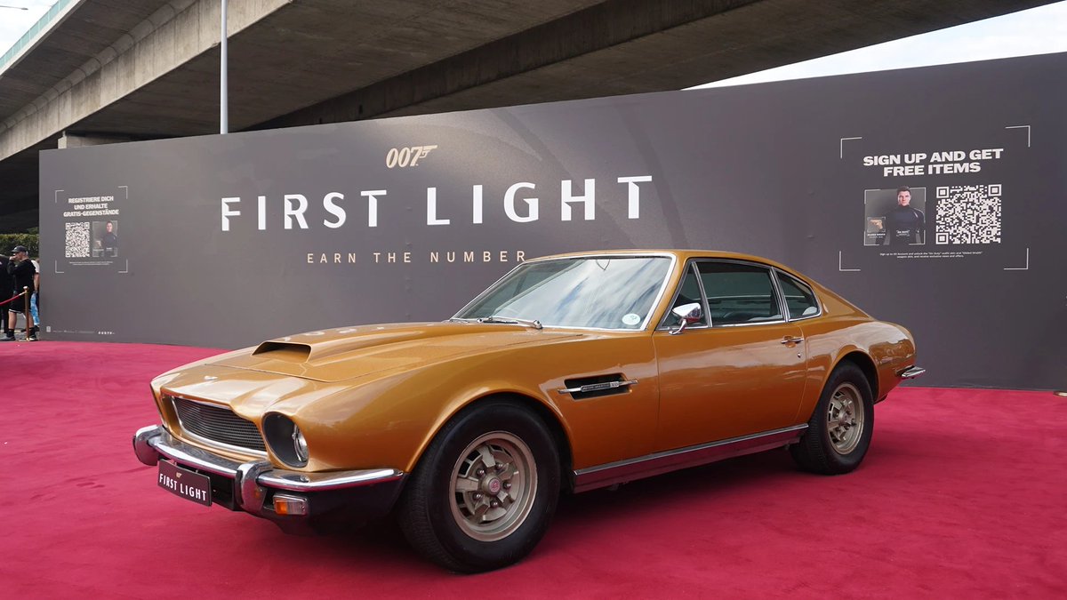 CGMagonline's tweet image. The cars (and bike) of #007 #FirstLight at #Gamescom2025!

#gamescom #IOInterative