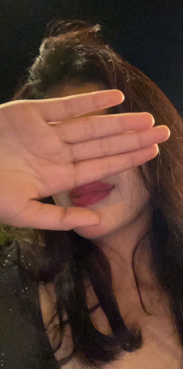 r_irc's tweet image. عادي لو اشتـقت ادق ?#نجران_الان