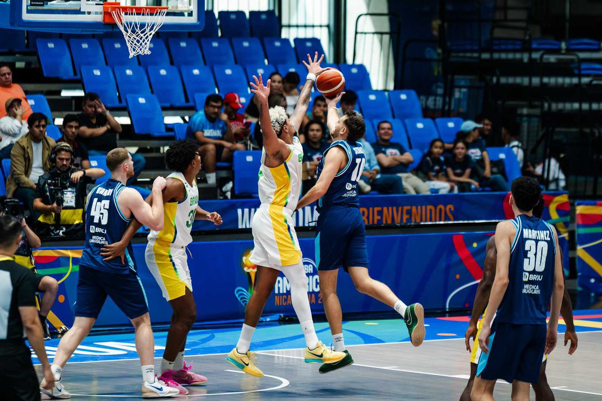 𝐄𝐦𝐢 𝐒𝐞𝐫𝐫𝐞𝐬, nuestro goleador en la tarde de Managua con 1️⃣4️⃣ puntos. 

#SomosEquipoSomosUruguay🇺🇾