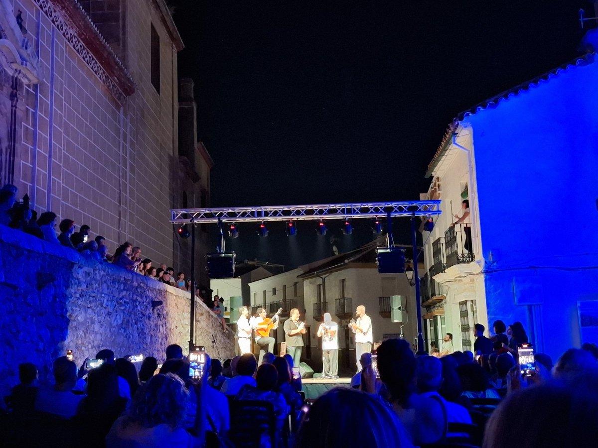 <a href="/CiaMarcoFlores/">Cia Marco Flores</a> Qué absoluta maravilla. Gracias ❤️