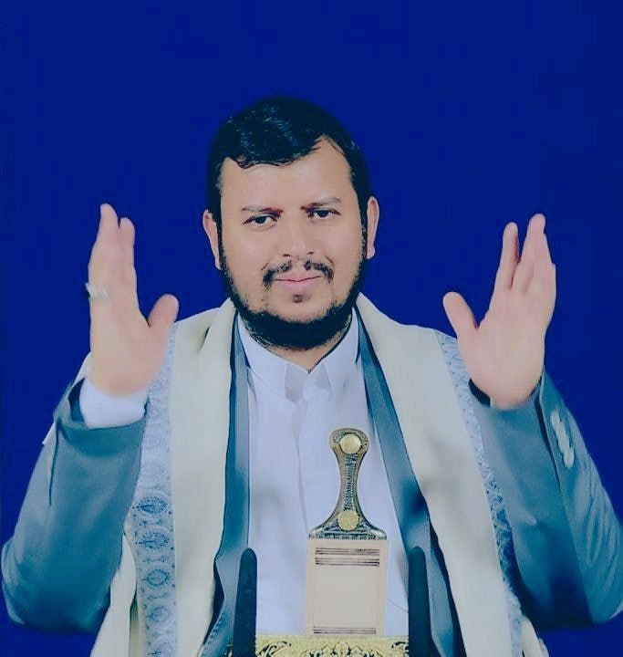 اللَّهُمَّ فَأوزِع لِوَلِيِّكَ شُكر مَا أنعَمت بِهِ عَلَيه،
 وأوزِعنَا مِثلَهُ فِيه،
 وآتِهِ مِن لَدُنكَ سُلطَاناً نَصِيراً،
وافتَح لَهُ فَتحاً يَسِيراً،
 وأعِنهُ بِرُكنِكَ الأعَزِّ،
وَاشدُد أزرَهُ، وَقَوِّ عَضدَهُ، وَرَاعهِ بِعينِك،
 وَاحمِهِ بِحِفظِك، وانصُرهُ بِمَلائِكَتِكَ.🤲